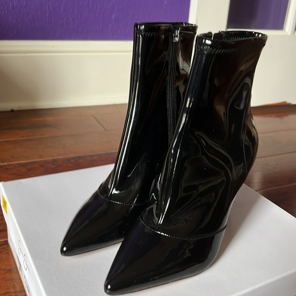 Jessica Simpson Black Stretch Patent 8M NW BOX - Picture 2 of 4